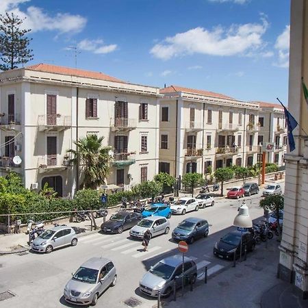 Casa Vacanze L'Altra Diaz Сиракузы Экстерьер фото
