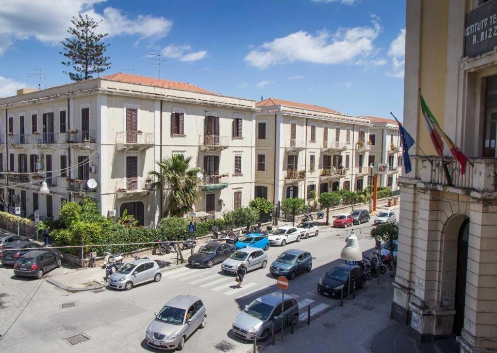 Casa Vacanze L'Altra Diaz Сиракузы Экстерьер фото