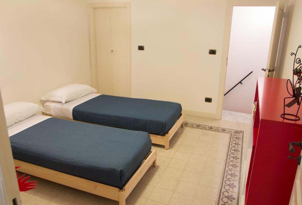 Casa Vacanze L'Altra Diaz Сиракузы Экстерьер фото